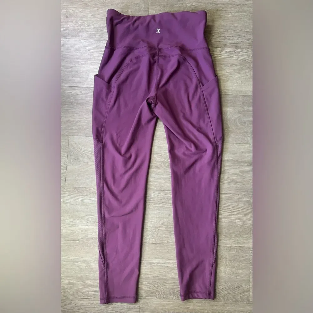 Xersion Yoga/athletic pants size small purple